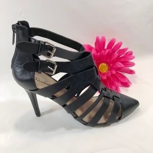 NWOB Black Stiletto Faux Leather Gladiator Sandal